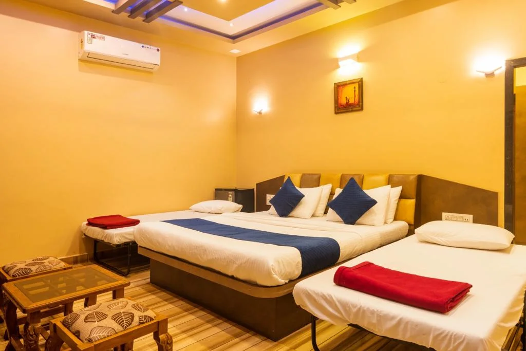 Comfortable AC Deluxe room with quality furnishing at Dew Drops Jungle Resort